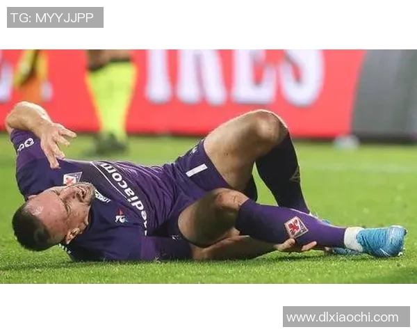 足球明星在逆境中的伤感瞬间展现了他们不为人知的脆弱与坚持