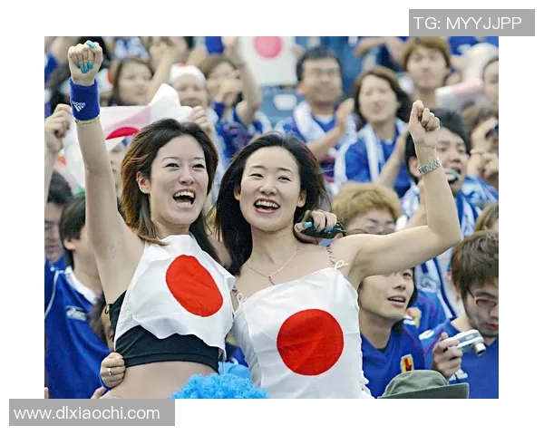 足球明星换头像照片引发热议女球迷纷纷模仿展示个性风采