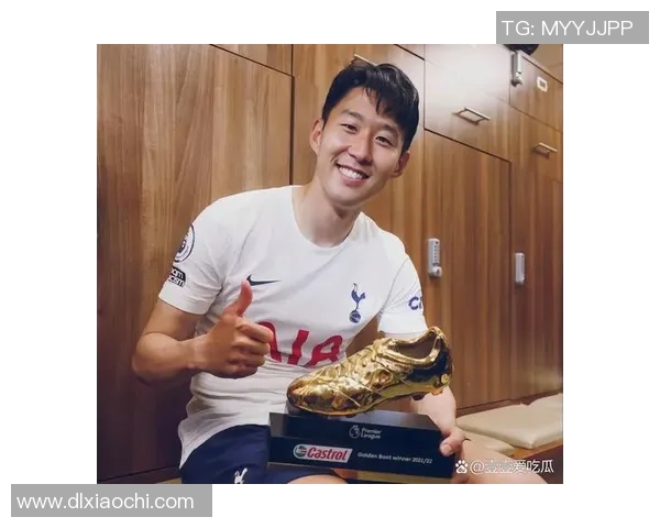 足球明星时尚穿搭大赏精选图片大全展现球场外的魅力与风采