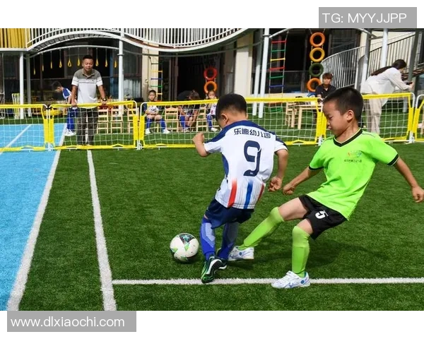 足球明星玩具视频带你领略精彩瞬间与趣味互动体验