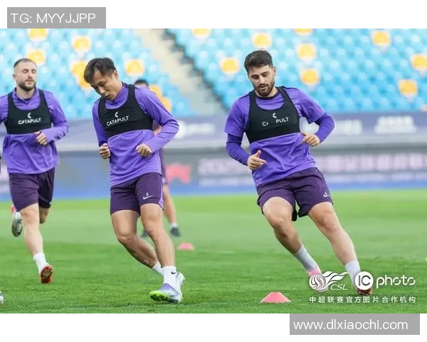 足球明星的饮料选择揭秘他们的健康与表现之道