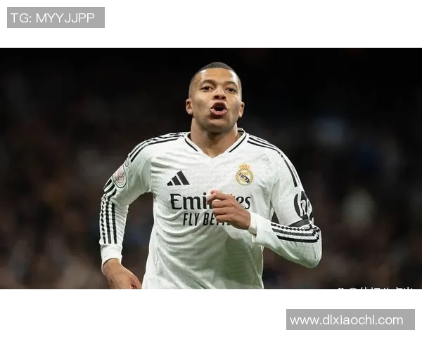 足球明星的辉煌历程与影响力探讨：从传奇到当代的演变与启示