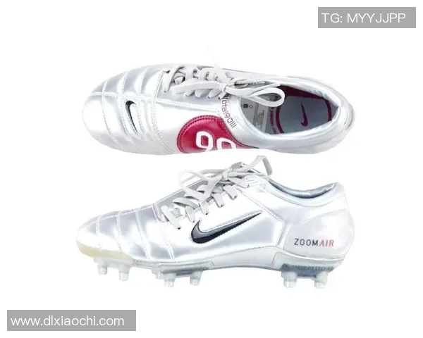 足球明星联名球鞋的魅力与时尚设计全解析